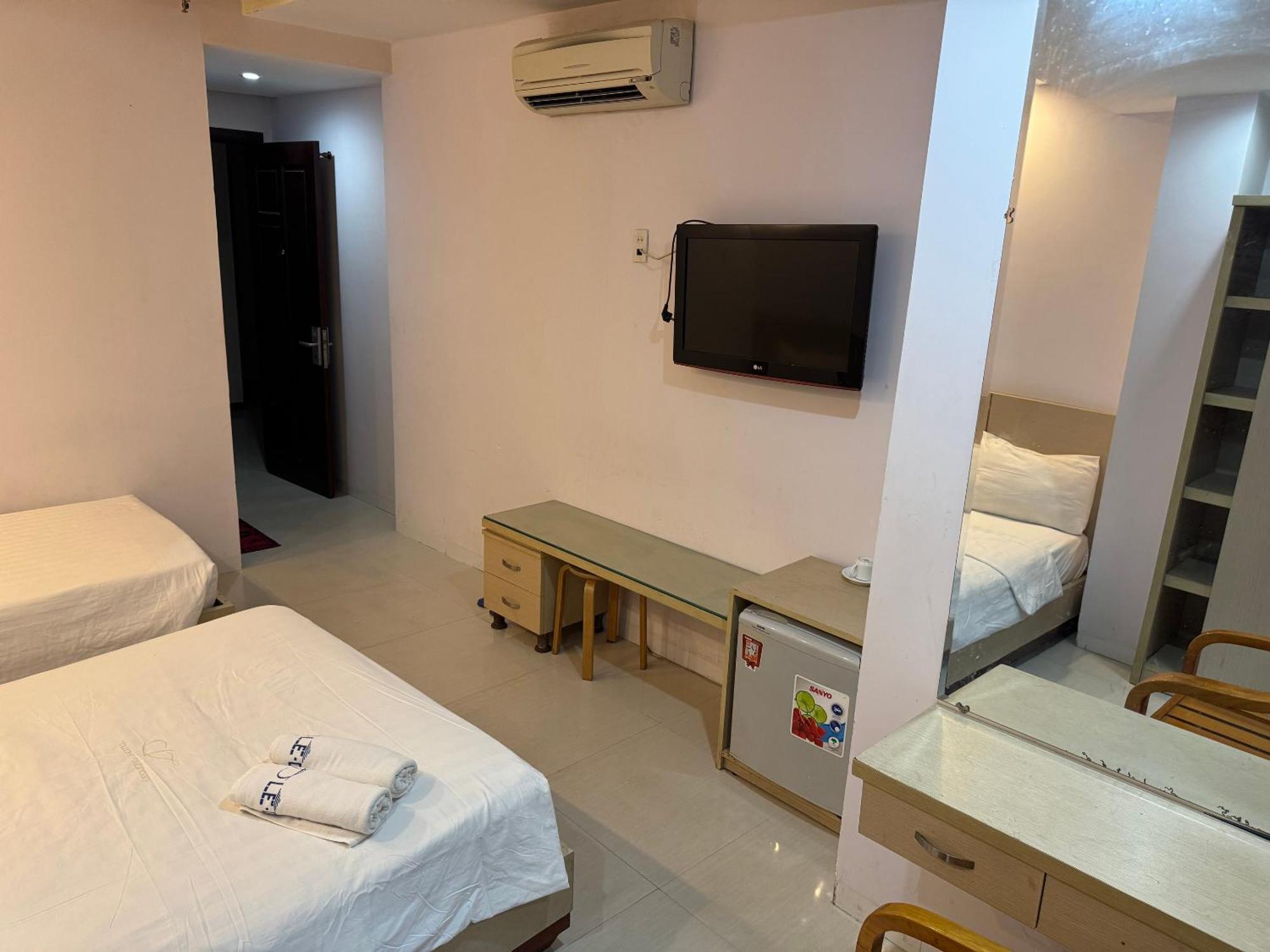 Le Duong Hotel Nha Trang Exteriör bild