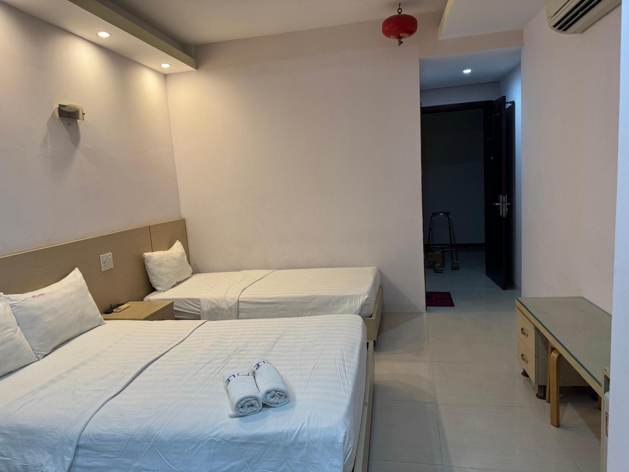 Le Duong Hotel Nha Trang Exteriör bild